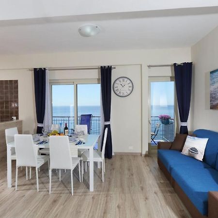 Apartament Il Cavalluccio Marino Santa Teresa Di Riva Zewnętrze zdjęcie