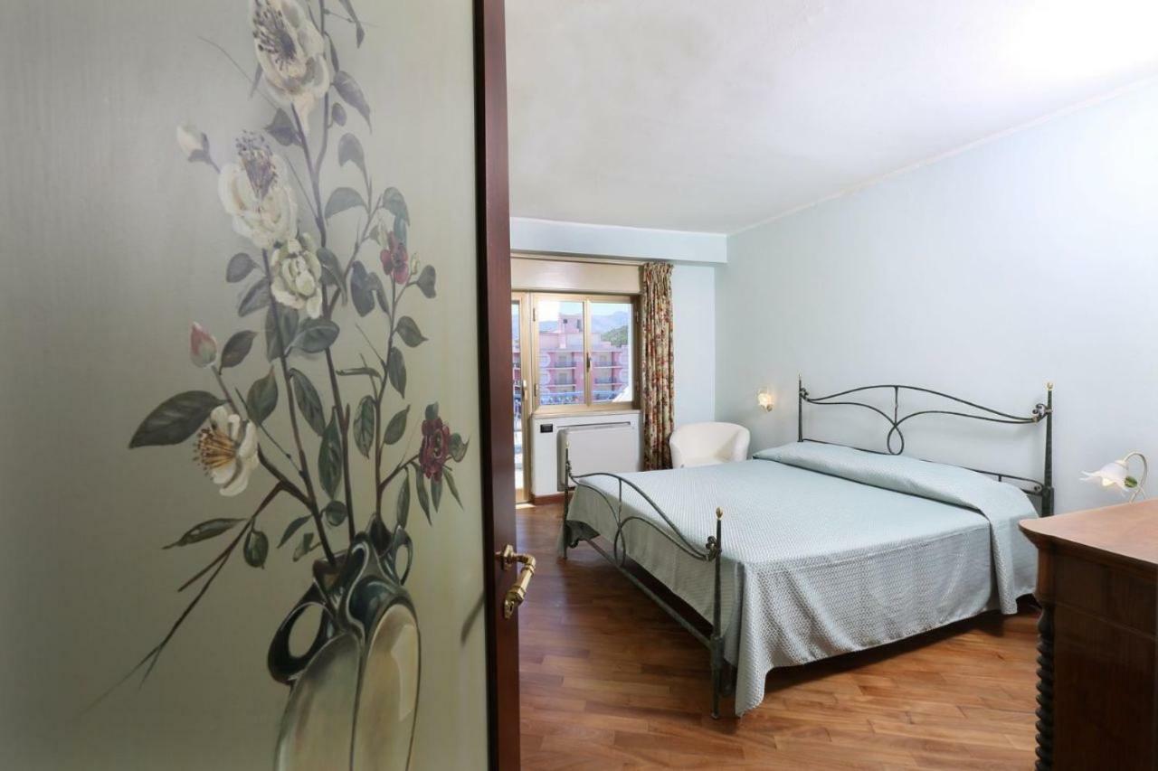 Apartament Il Cavalluccio Marino Santa Teresa Di Riva Zewnętrze zdjęcie